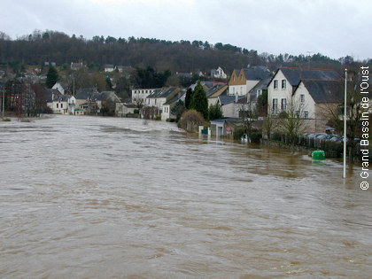 Inondation dans le centre ville de Malestroit